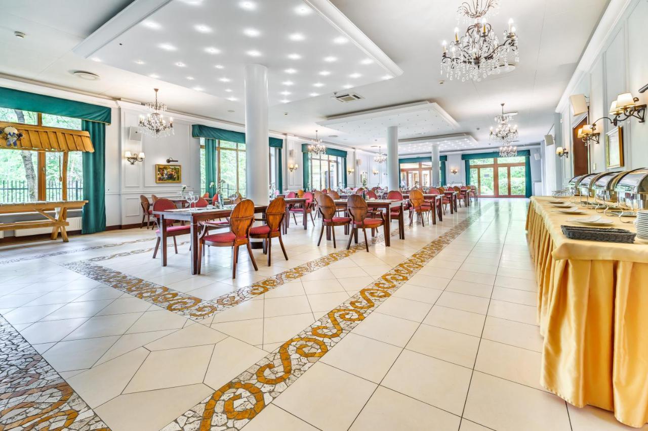 Hotel Pan Tadeusz Serock Exterior foto
